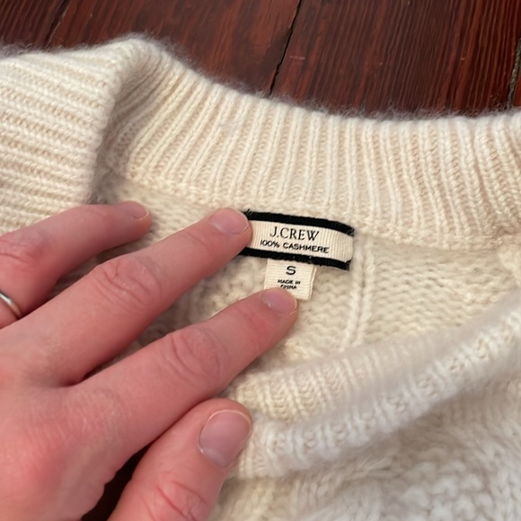 J. Crew 100% Cashmere Cream Cable Knit Sweater Small - Picture 2 of 9